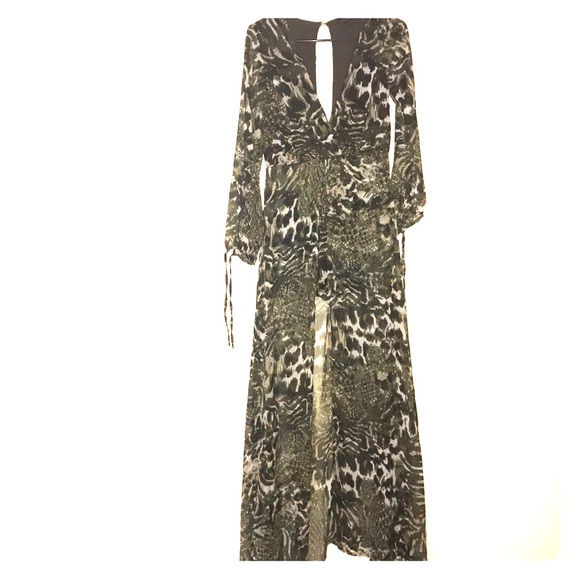 1 Piece Romper - Picture 1 of 5